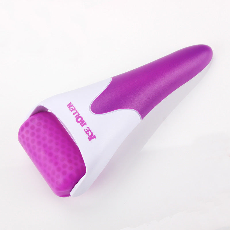 Wake Up Your Skin with This Cooling Beauty Roller