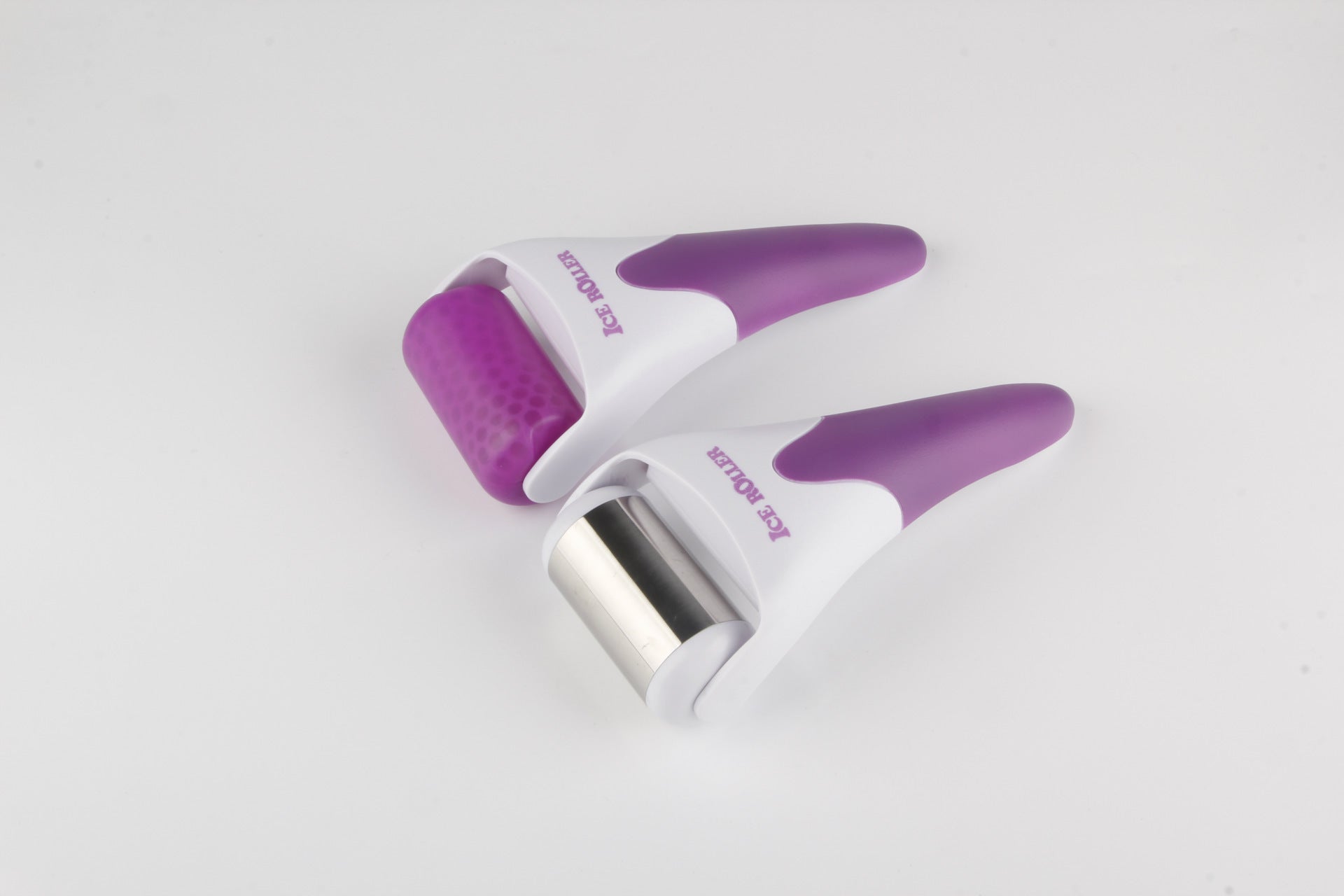 Wake Up Your Skin with This Cooling Beauty Roller