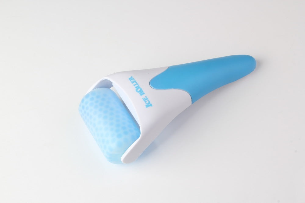 Wake Up Your Skin with This Cooling Beauty Roller